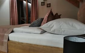 Koliba Na Vrsku